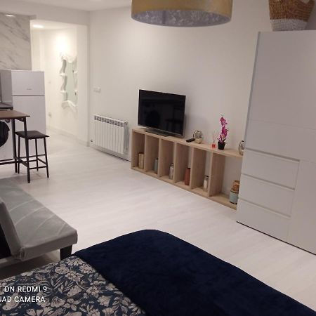 Stunning Big Studio Logrono'S Old Town Apartment ภายนอก รูปภาพ